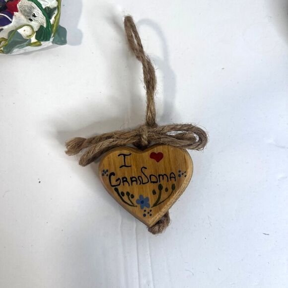 Grandma Grandmother Refrigerator Magnets & Wooden Heart Decor Lot of 5 MCM - Picture 4 of 9